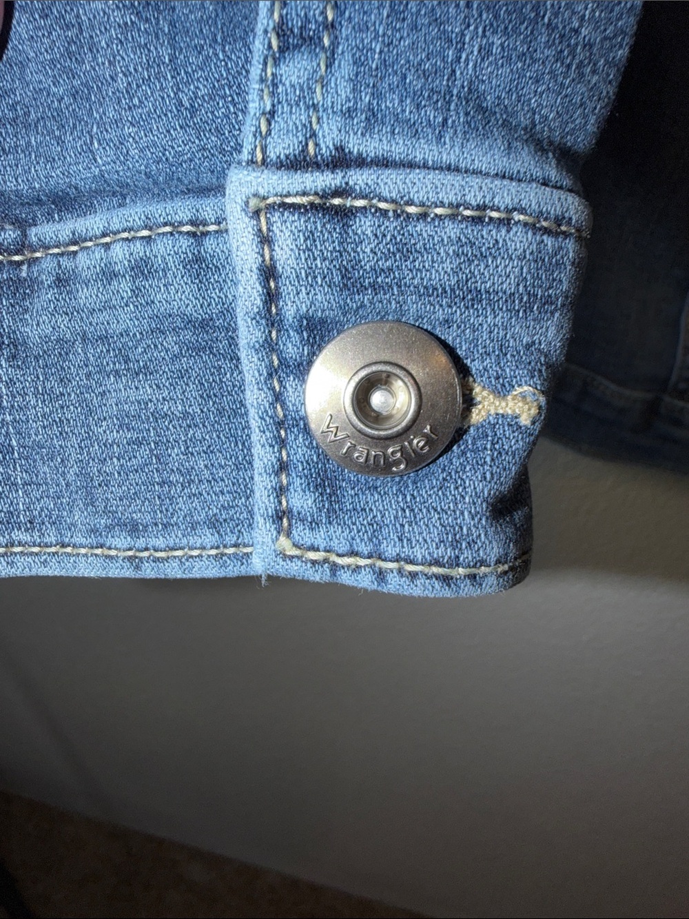 Wrangler Women’s Blue Denim Jacket - Picture 6 of 9